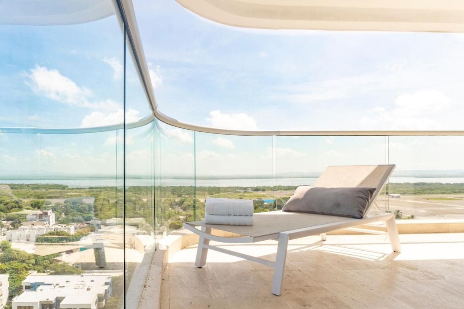 Cb1429 180º Airport And Sea View In Crespo Apartamento