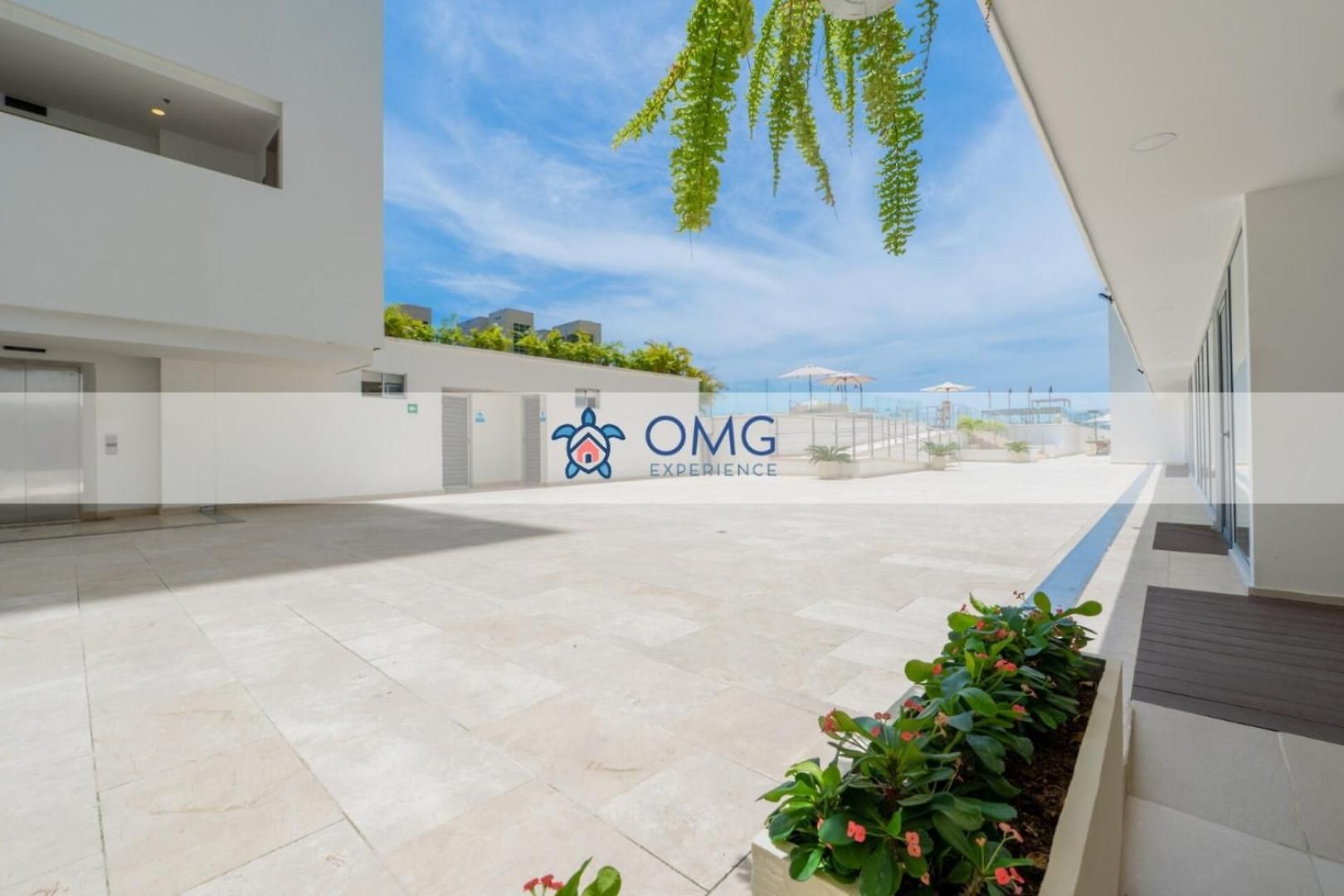 Cb1429 180º Airport And Sea View In Crespo *